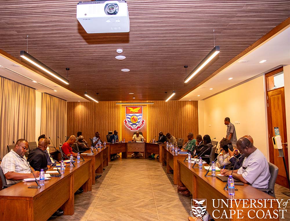 Council Chairman in a meeting with management Council Chairman in a meeting with management