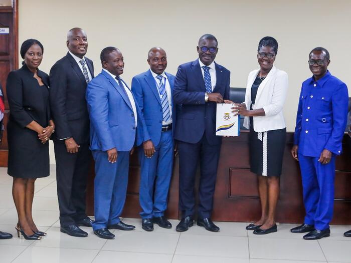 The MD of Prudential Bank (4th from left) and his team with the Vice-Chancellor (4th from right) and some management members of UCCThe MD of Prudential Bank (4th from left) and his team with the Vice-Chancellor (4th from right) and some management members