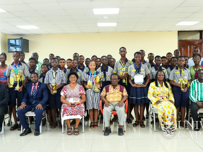 The University Primary School and Junior High team with the University management