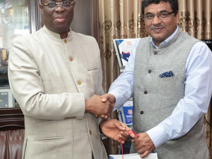 Indian High Commissioner Calls on Vice-Chancellor