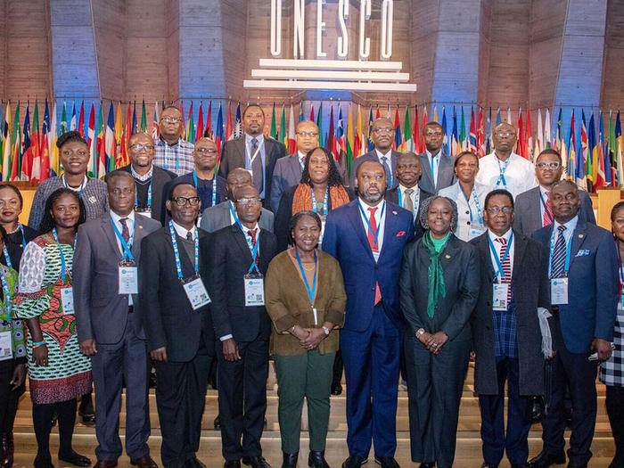 The Vice-Chancellor and some lecturers from UCC with the Minister for Education and members of the delegation from Ghana Ghana's delegation