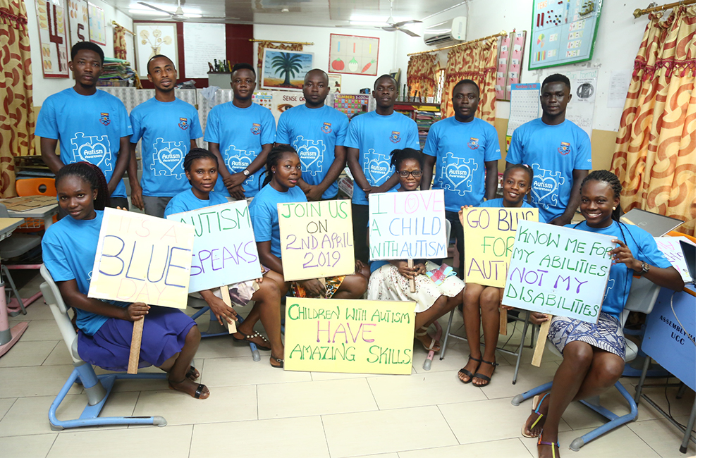 Volunteers of CCDRR displaying placards